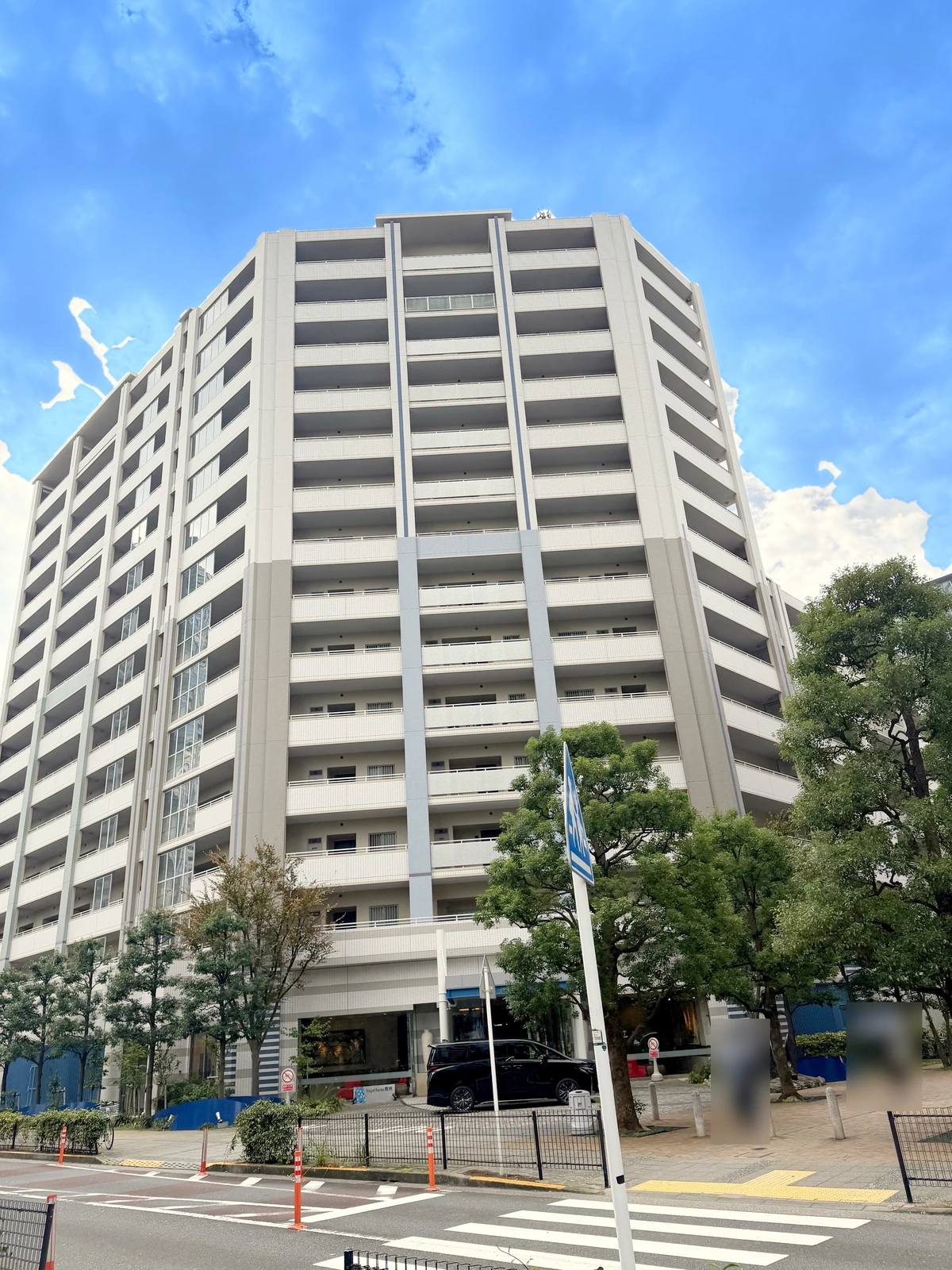 ロイヤルパークス豊洲の外観