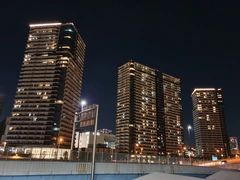 シティタワーズ東京ベイ（3棟の夜景／2021年7月撮影）